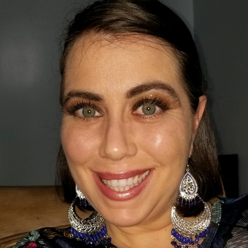 Meet your Posher, Maria